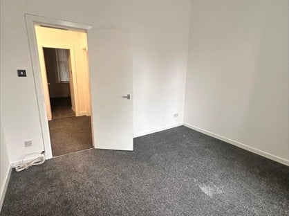 2 Bed Flat, Main Road, PA5