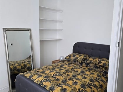 2 Bed Flat, London, W3