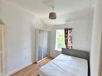 Room in a Shared House, Field Drive, NG20
