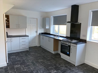 3 Bed Semi-Detached House, Welfare Avenue, DN12