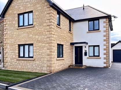 4 Bed Detached House, Llys Bryn Gwyrdd, SA15