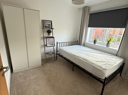 Room in a Shared House, Staith Lane, S75