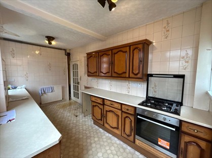 5 Bed Semi-Detached House, Minterne Avenue, UB2