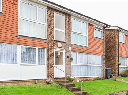 1 Bed Flat, Virgil Drive, EN10
