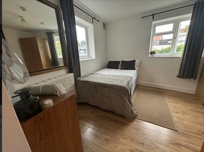 Bedsit, Sumatra Road, NW6