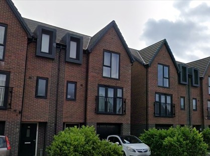 3 Bed Semi-Detached House, Edge Lane, M43