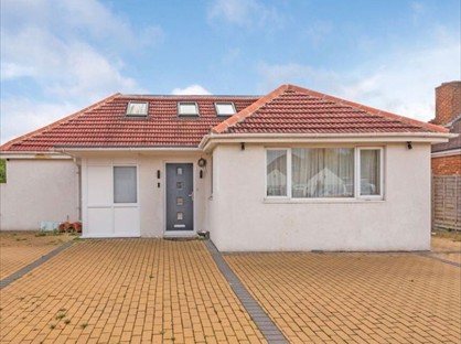 4 Bed Bungalow, Waddington Avenue, CR5
