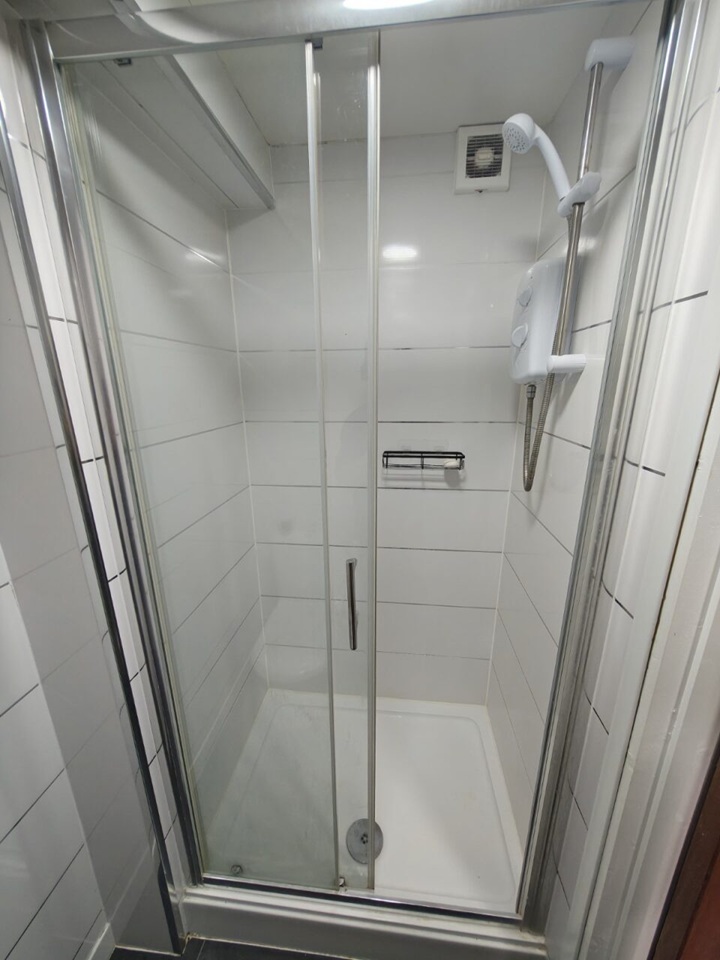 Studio Flat, Monthermer Road, CF24 photo 5