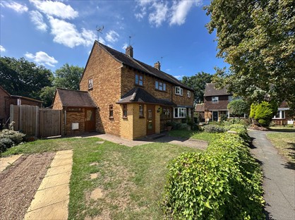 3 Bed Semi-Detached House, Yew Tree Drive, GU1