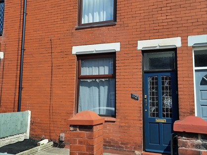 2 Bed Terraced House, Oxford Street, WN7