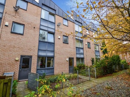 Room in a Shared House, Betsham Street, M15