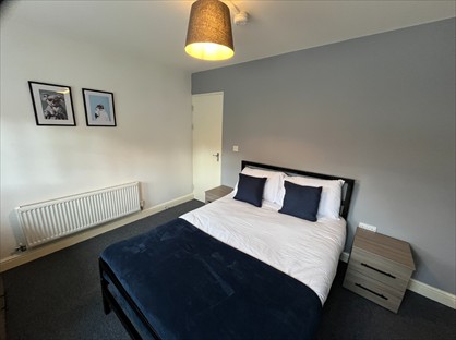 Room in a Shared House, Canal Road, S80