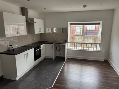 1 Bed Flat, Wood Street, OL6