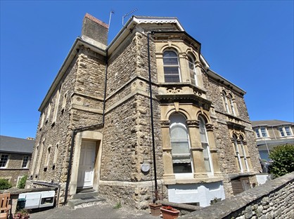 2 Bed Flat, Seavale Road, BS21