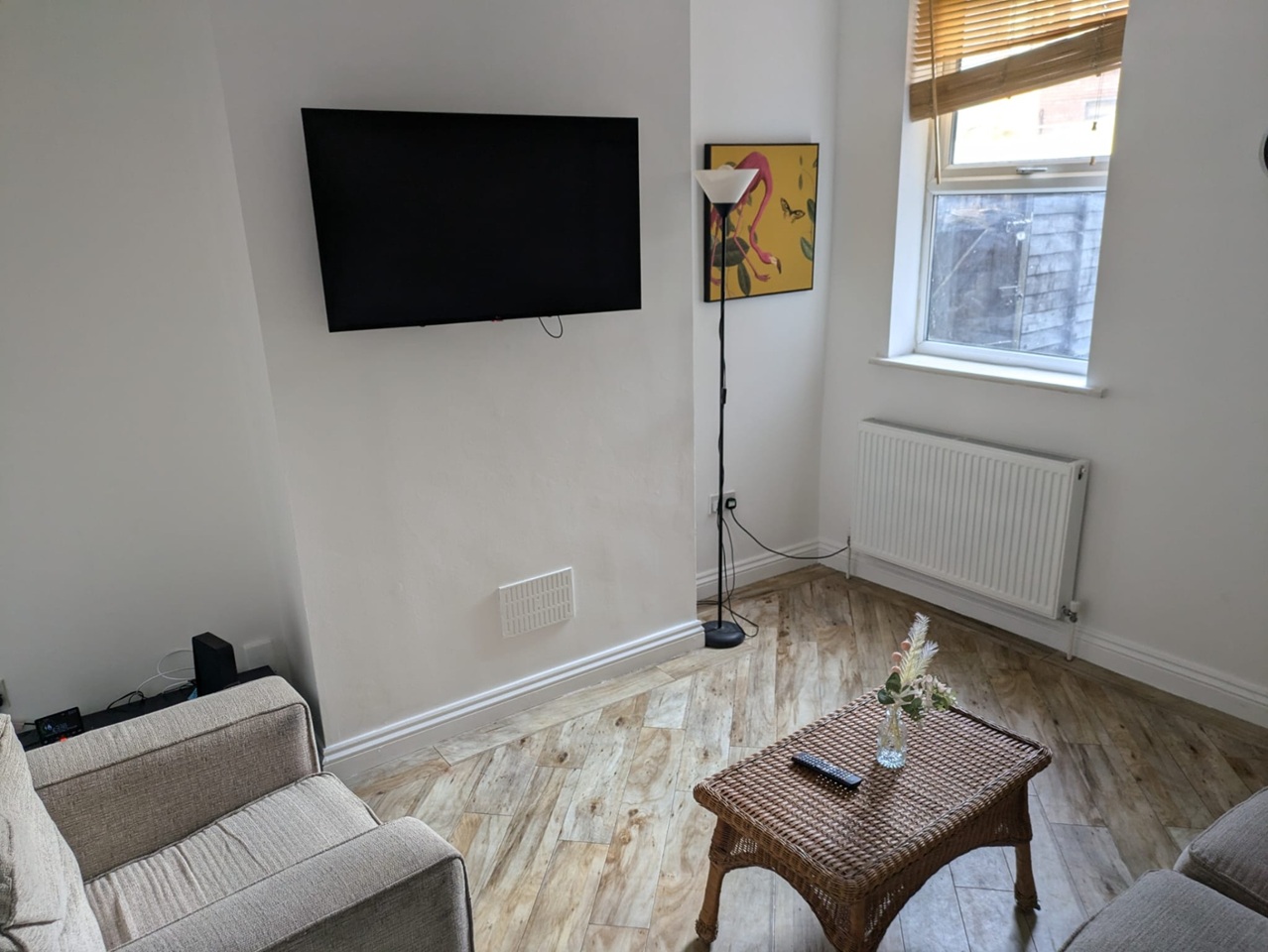 1 Bed Flat, London, CV5 photo 4