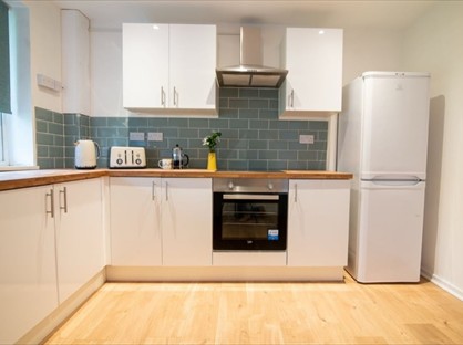 Room in a Shared House, Newcombe Road, B21