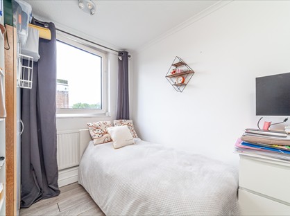 Room in a Shared Flat, Evenwood Close, SW15