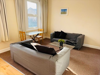 2 Bed Flat, Harbut Road, SW11