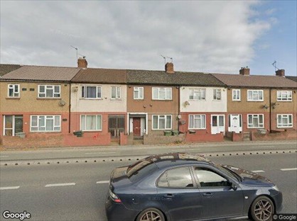 3 Bed Terraced House, Newham Way, E16