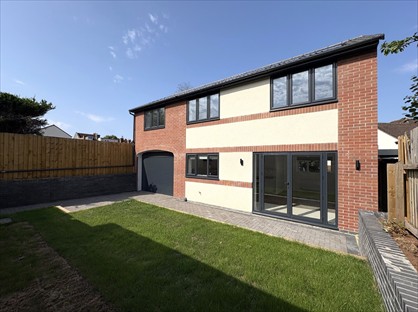 3 Bed Semi-Detached House, Bevan Court, BS34