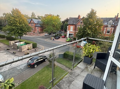 2 Bed Flat, Lapwing Court, M20