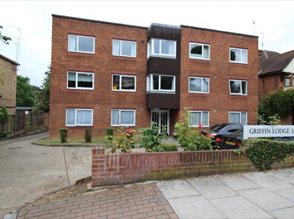 1 Bed Flat, Griffin Lodge, N12