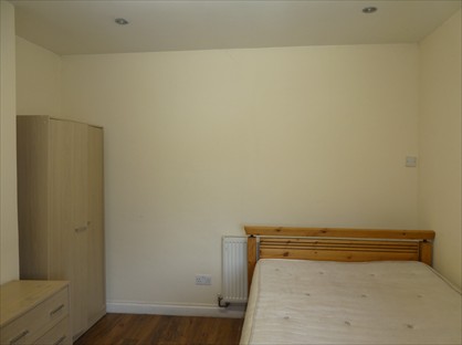 Room in a Shared Flat, Lower Broughton Road, M7