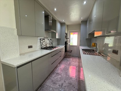 3 Bed Semi-Detached House, Colbrook Avenue, UB3