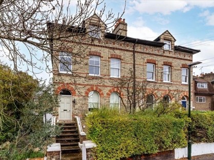 1 Bed Flat, Queens Road, TW1