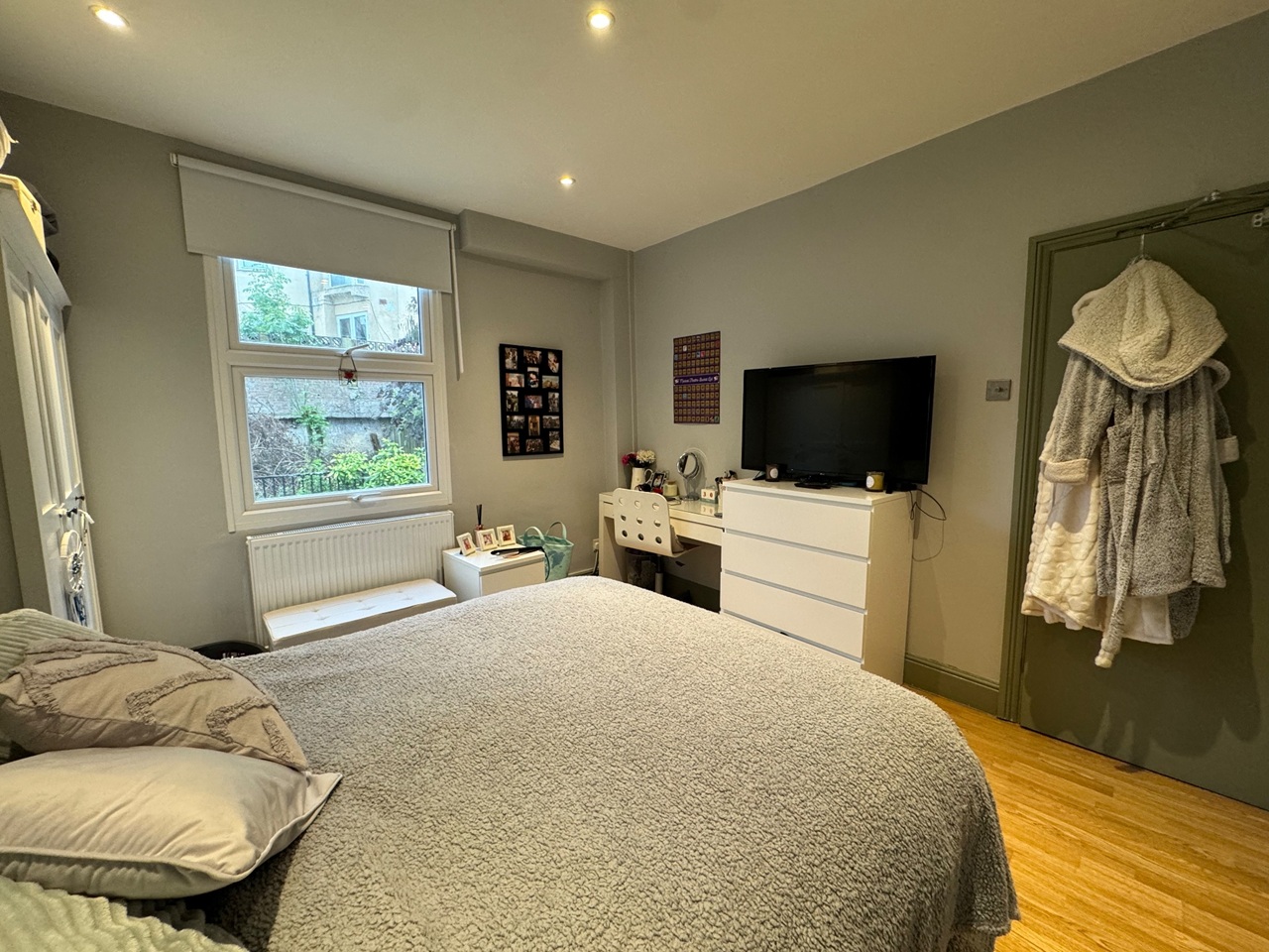 london-5-bed-semi-detached-house-brookhill-road-se18-to-rent-now