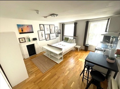 Studio Flat, Leinster Gardens, W2