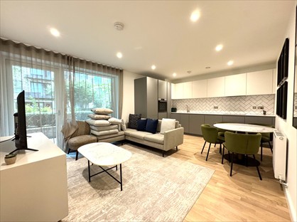 2 Bed Flat, Watson House, UB1