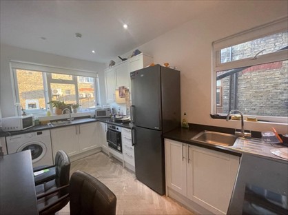 Room in a Shared House, High Street, BR3