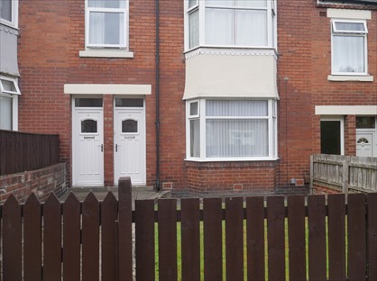 2 Bed Flat, Axwell Terrace, NE16