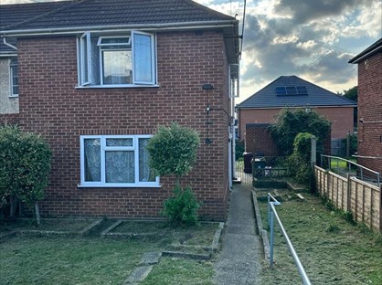 2 Bed End Terrace, Whitley Wood Road, RG2