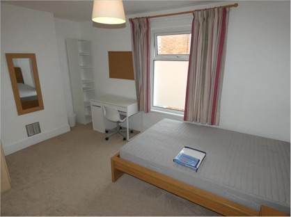 Room in a Shared House, Regent Square, EX1