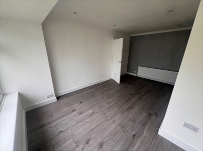 3 Bed Semi-Detached House, Carrbrook Crescent, SK15
