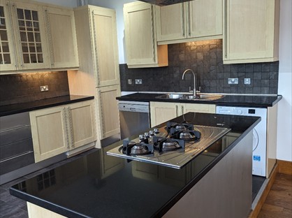 2 Bed Flat, Jacobs Court, HR1