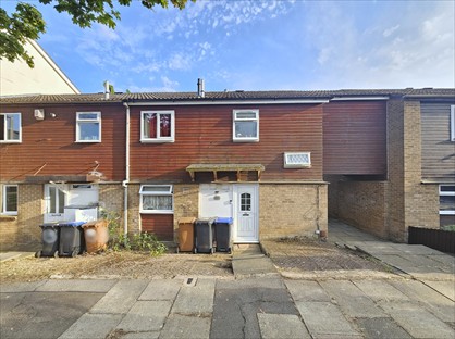 4 Bed Terraced House, Arbour View Court, NN3