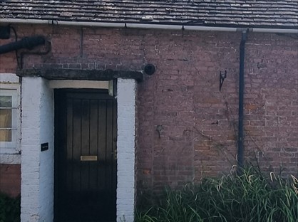 1 Bed Terraced House, Longnor Hall Farm, SY5