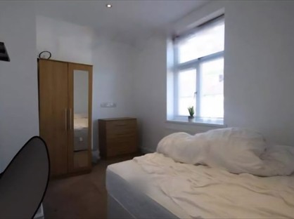 Room in a Shared House, Owen Road, WV3