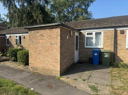 2 Bed Bungalow, Underwood, RG12
