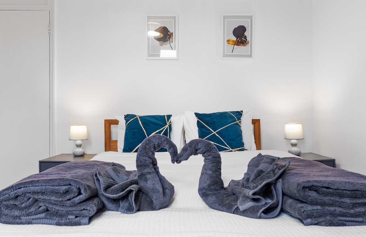 Additional image 2 of 2 Bed Flat, Sinclair Road, W14, N1 7GU