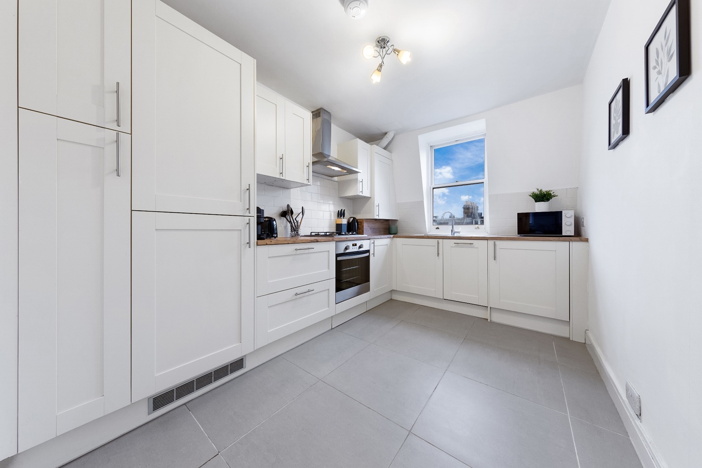 Additional image 14 of 2 Bed Flat, Sinclair Road, W14, N1 7GU