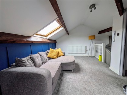 1 Bed Flat, Cliviger, BB10