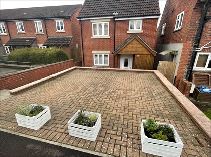 3 Bed Detached House, Churchill Road East, BA5