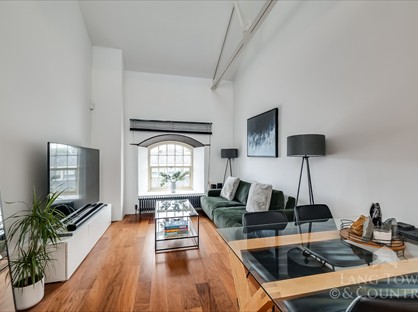 1 Bed Flat, Royal William Yard, PL1