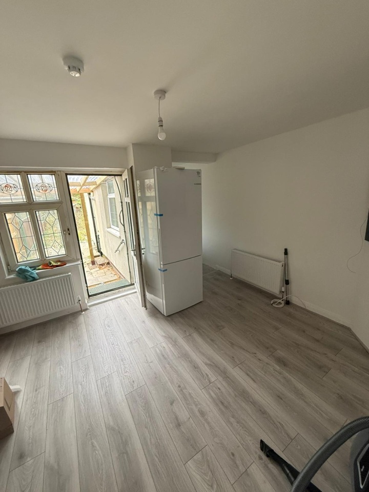 Additional image 12 of 1 Bed Flat, Brampton Road, CB1, N1 7GU