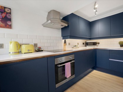 2 Bed Flat, Brunswick Fab Pad, BN3