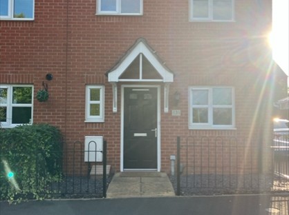 3 Bed Semi-Detached House, Batmanshill Road, WV14